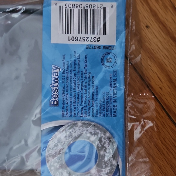 Pool/Swim Set: 2 Inflatable Swim Rings, Splash Catcher Game, & 12 Dive Rings NWT - Picture 3 of 6